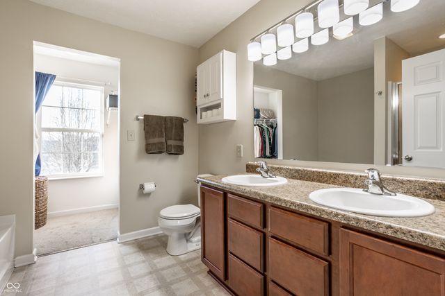 11158 Lucky Dan Drive, Noblesville, IN 46060