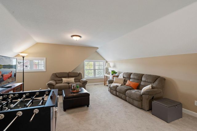 8525 172nd Street W, Lakeville, MN 55044