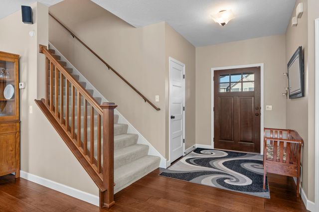 8525 172nd Street W, Lakeville, MN 55044