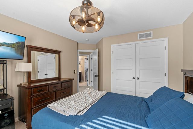 8525 172nd Street W, Lakeville, MN 55044