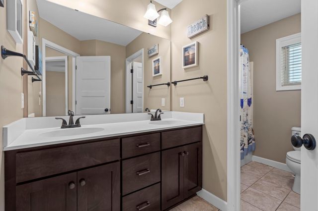 8525 172nd Street W, Lakeville, MN 55044