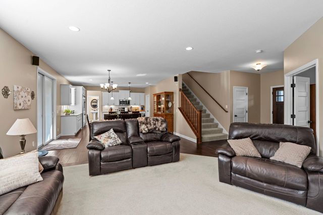 8525 172nd Street W, Lakeville, MN 55044