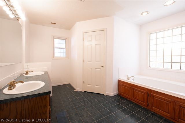 590 W Denver Street, Greenwood, AR 72936