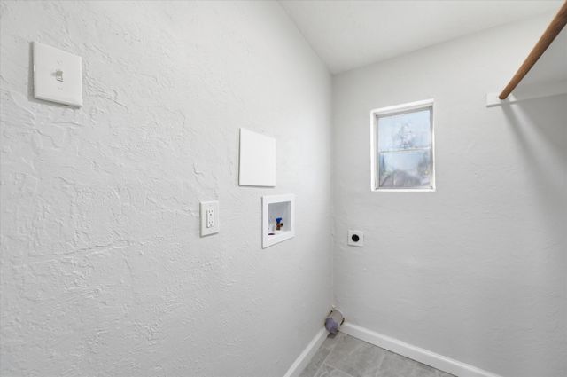 330 W Vinyard Road, Duncanville, TX 75137