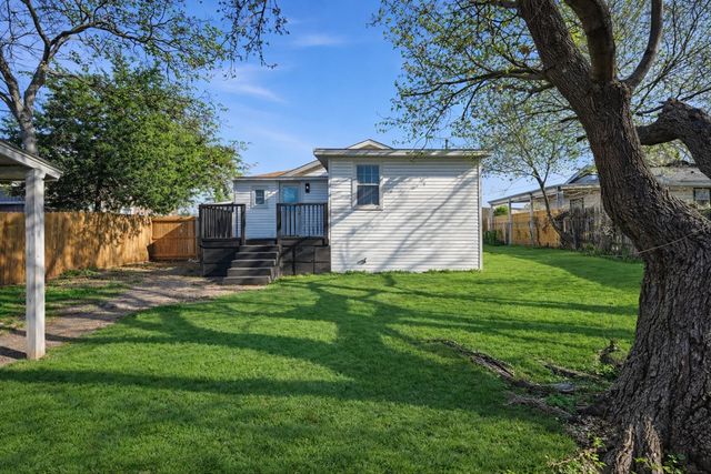 330 W Vinyard Road, Duncanville, TX 75137