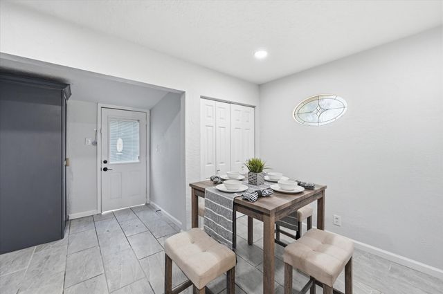 330 W Vinyard Road, Duncanville, TX 75137