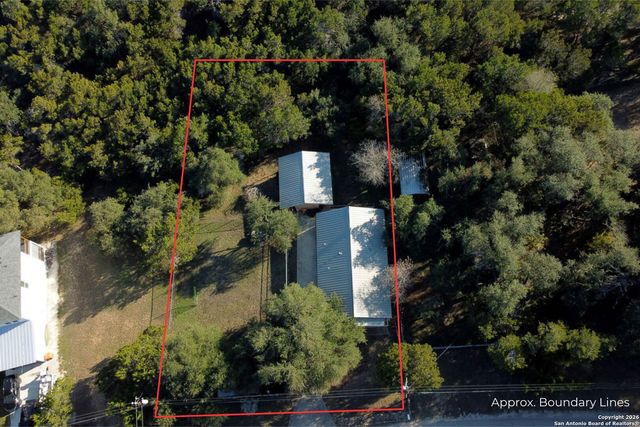 445 SCENIC HILLS DR, Canyon Lake, TX 78133