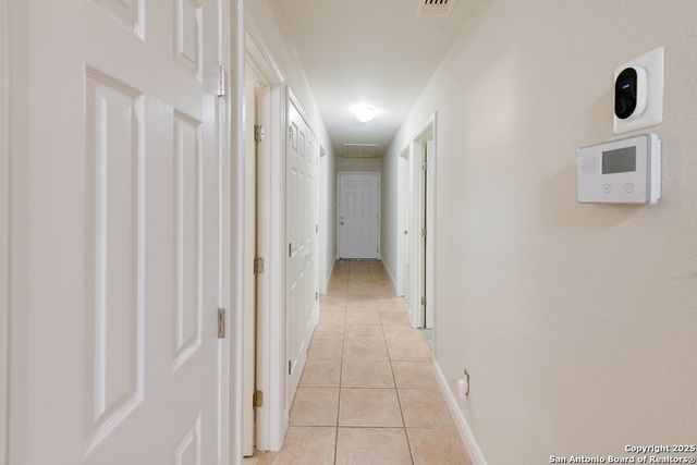445 SCENIC HILLS DR, Canyon Lake, TX 78133