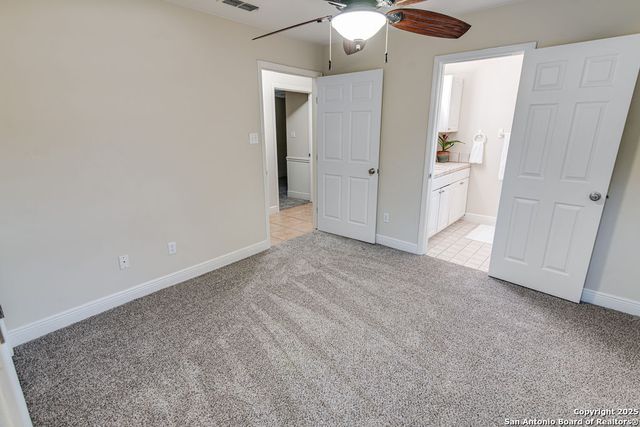 445 SCENIC HILLS DR, Canyon Lake, TX 78133
