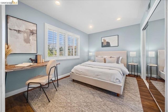 163 N Parkwood AVE APT 3, Pasadena, CA 91107