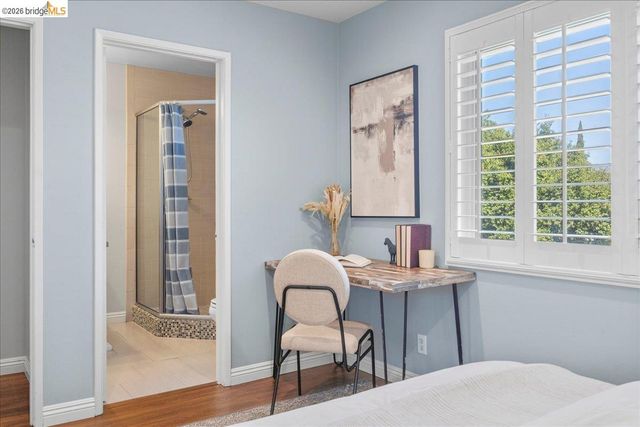 163 N Parkwood AVE APT 3, Pasadena, CA 91107
