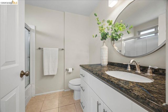 163 N Parkwood AVE APT 3, Pasadena, CA 91107