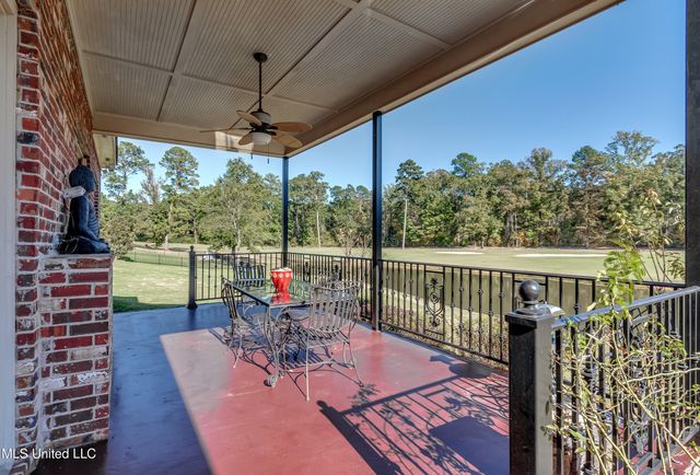 132 Woodlands Glen Circle, Brandon, MS 39047