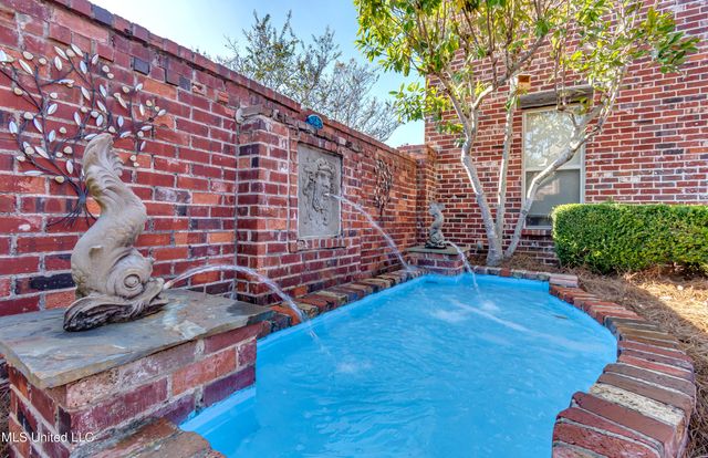 132 Woodlands Glen Circle, Brandon, MS 39047