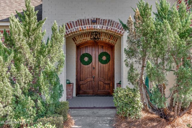 132 Woodlands Glen Circle, Brandon, MS 39047