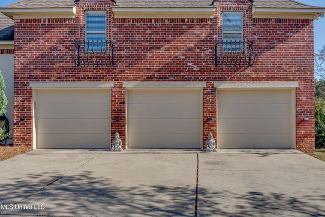 132 Woodlands Glen Circle, Brandon, MS 39047