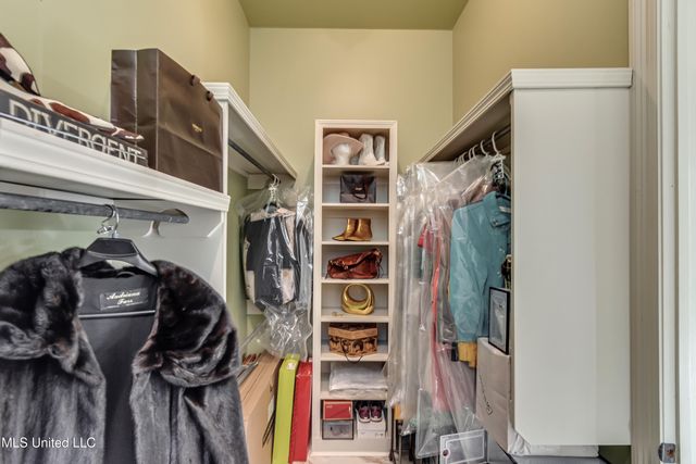 132 Woodlands Glen Circle, Brandon, MS 39047