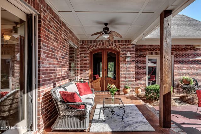 132 Woodlands Glen Circle, Brandon, MS 39047