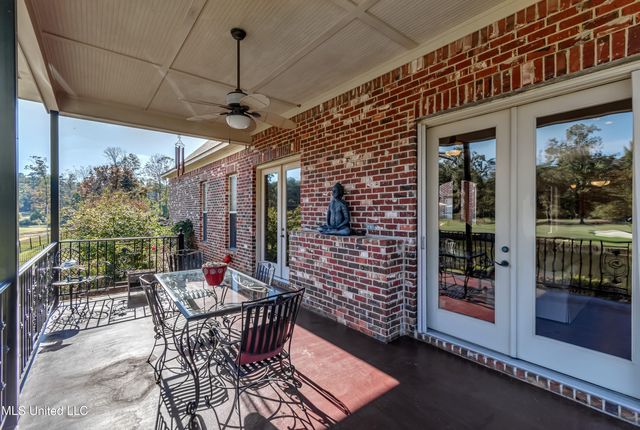 132 Woodlands Glen Circle, Brandon, MS 39047