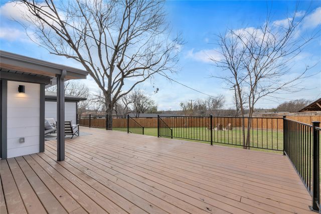 3155 Chamness Court, Haltom City, TX 76117