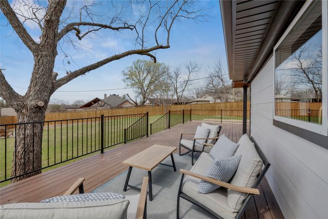 3155 Chamness Court, Haltom City, TX 76117