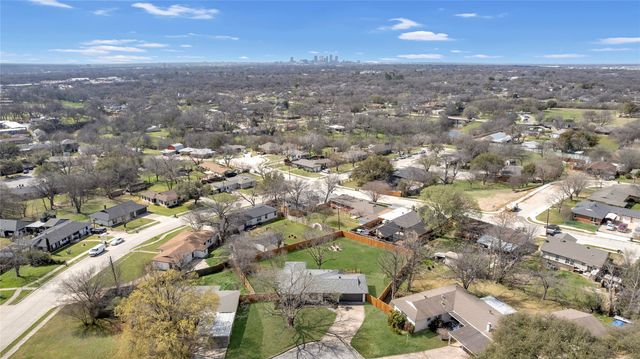 3155 Chamness Court, Haltom City, TX 76117