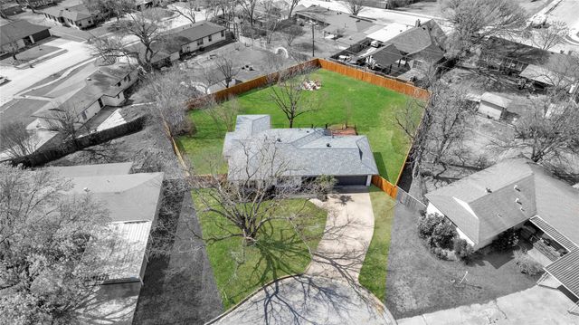 3155 Chamness Court, Haltom City, TX 76117