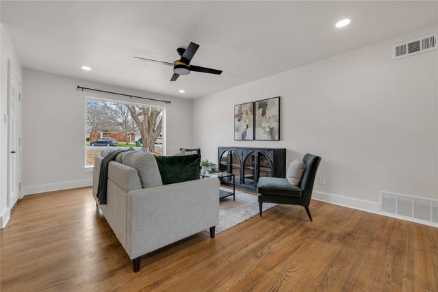 3155 Chamness Court, Haltom City, TX 76117