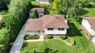 722 Merlin Drive, Schaumburg, IL 60193