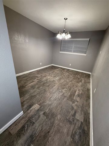 5821 Mccart Avenue, Fort Worth, TX 76133