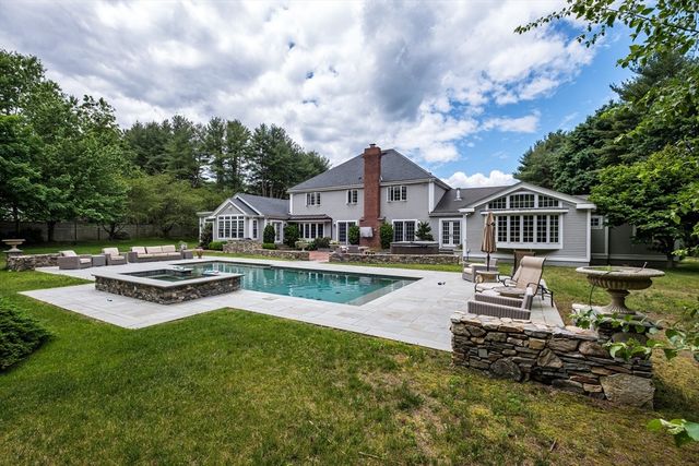 568 Wellesley St, Weston, MA 02493