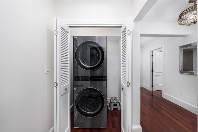 568 Wellesley St, Weston, MA 02493