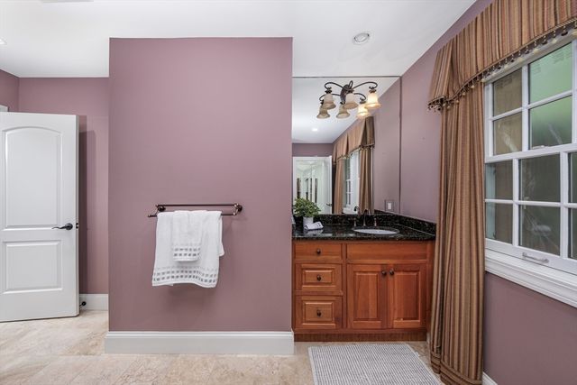 568 Wellesley St, Weston, MA 02493