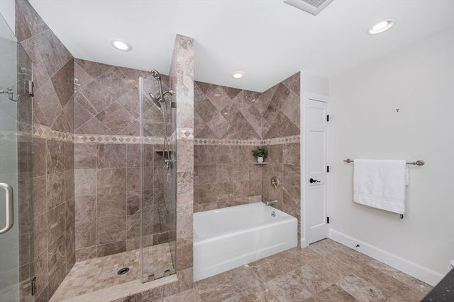 568 Wellesley St, Weston, MA 02493