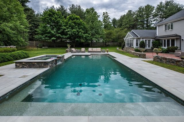 568 Wellesley St, Weston, MA 02493