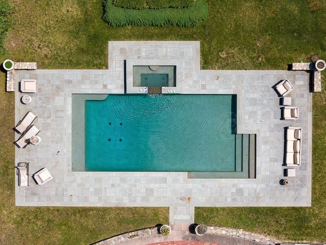 568 Wellesley St, Weston, MA 02493