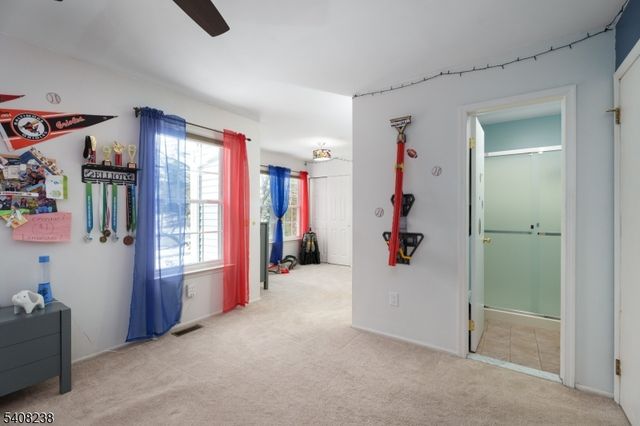 71 Avebury Pl, Franklin Twp., NJ 08873