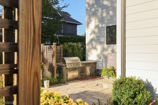 127 Harrison Avenue, Westfield Town, NJ 07090