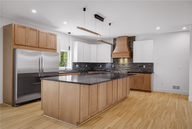 223 Wilbert street, Mt Washington, PA 15211