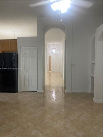 1315 NW 143rd Avenue 1315, Pembroke Pines, FL 33028