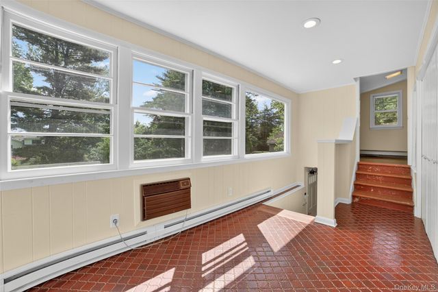 205 Soundview Avenue, White Plains, NY 10606