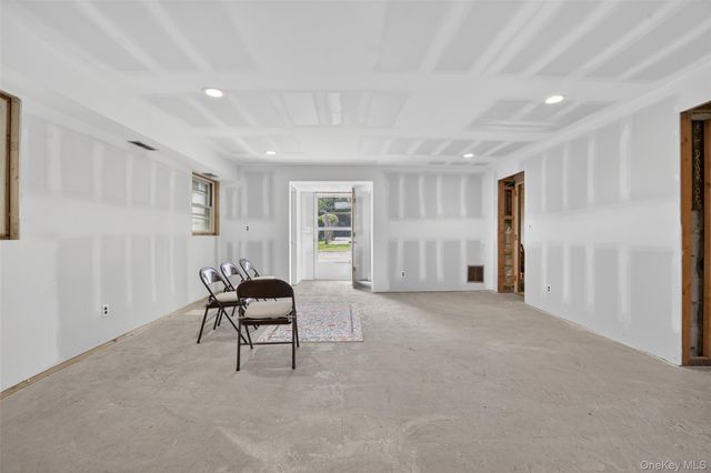 205 Soundview Avenue, White Plains, NY 10606