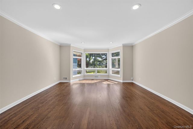 205 Soundview Avenue, White Plains, NY 10606