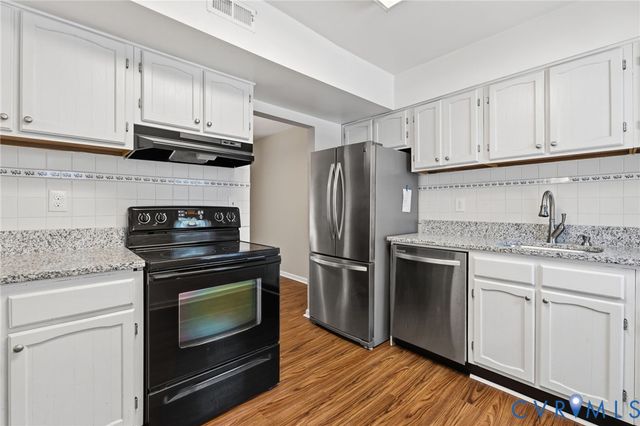 1699 Heritage Hill Dr, Henrico, VA 23238