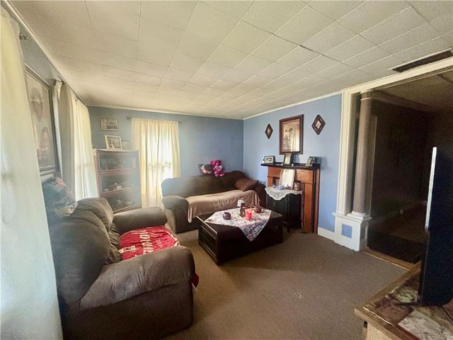 5 Seymour Street, Auburn, NY 13021