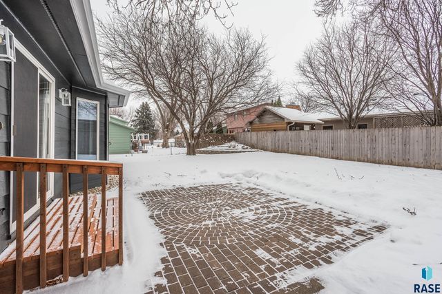 6101 W Sioux K Ct Court, Sioux Falls, SD 57106