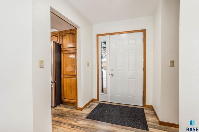 6101 W Sioux K Ct Court, Sioux Falls, SD 57106