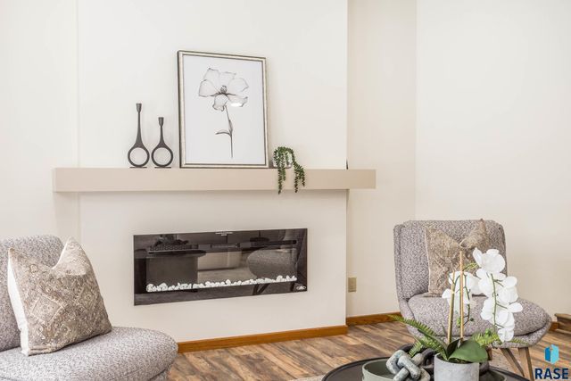 6101 W Sioux K Ct Court, Sioux Falls, SD 57106