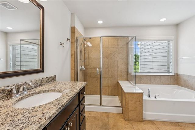 1514 Woodbridge NE Way, Atlanta, GA 30329