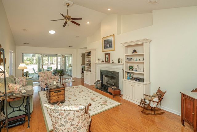 3111 Robyn Ct., Little River, SC 29566